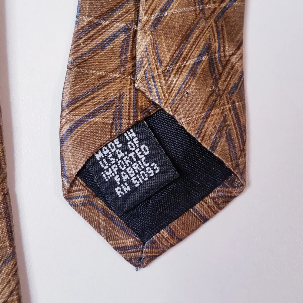 Haggar Men's Tie Brown USA